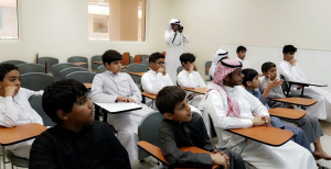 Students of Al-Tomouh Preparatory School at Jamoum Pay a Visit to Jamoum Computer Science Department